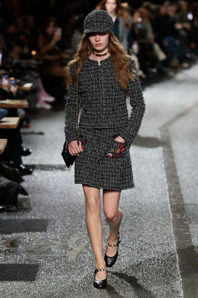 Look 31
